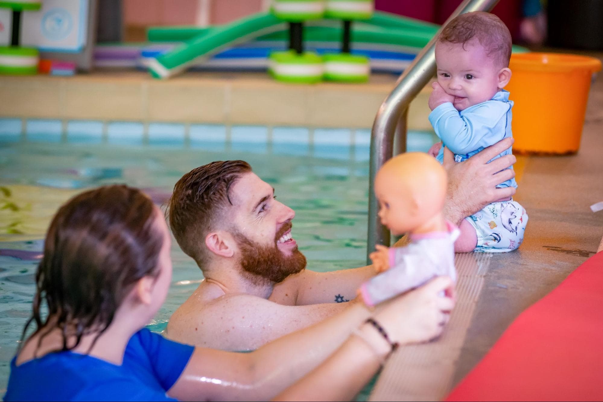 how parents can help build confidence at home